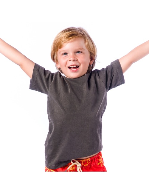Camiseta Infantil Básica Chumbo Camiseta Infantil Básica Chumbo