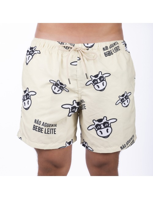 Short Masculino Praia Amarelo Pastel Não Aguenta Bebe Leite
