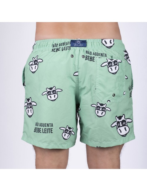 Short Masculino Praia Verde Pistache Pastel Não Aguenta Bebe Leite