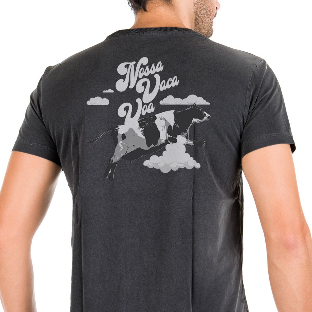 Camiseta Masculina Nossa Vaca Voa - Preta