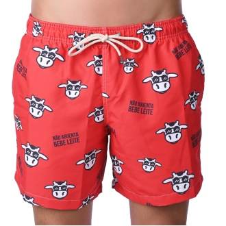 Short Masculino Praia Vermelho Ferrari Não Aguenta Bebe Leite