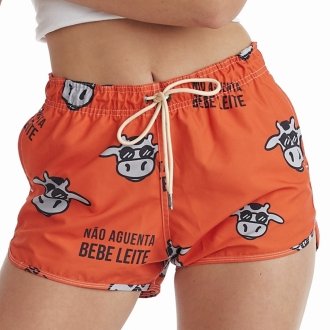 Short Feminino Praia Laranja Não Aguenta Bebe Leite Cós Elástico 
